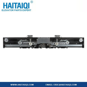 CM04 4 leafs center opening landing door device